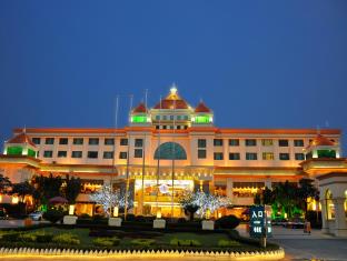 Dongguan China holiday hotel