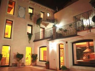 Verona Italy holiday hotel
