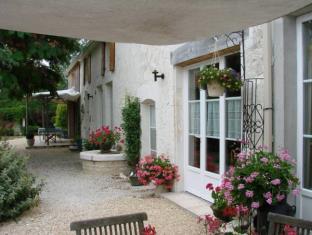 Surgeres France holiday hotel
