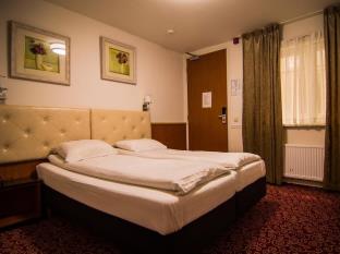 Amsterdam Netherlands holiday hotel