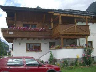 See Austria holiday hotel