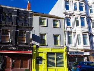 Cardiff United Kingdom holiday hotel