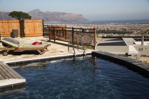 Cape Town South Africa holiday hotel