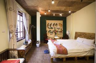 Hanoi Vietnam holiday hotel