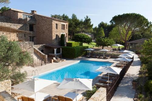 Joucas France holiday hotel