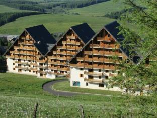 Besse-et-Saint-Anastaise France holiday hotel
