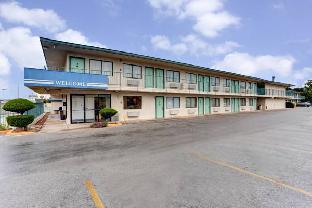 Jonesboro (AR) United States holiday hotel