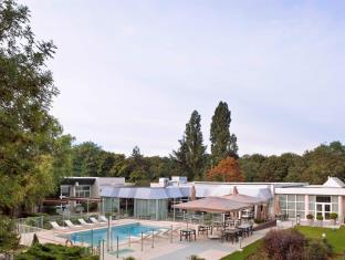 Courcouronnes France holiday hotel