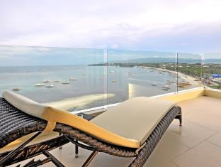 Boracay Island Philippines holiday hotel
