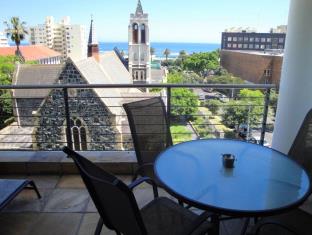 Cape Town South Africa holiday hotel