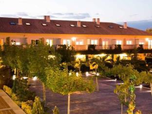 Villanueva De La Cañada Spain holiday hotel