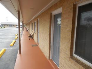 Crump (TN) United States holiday hotel
