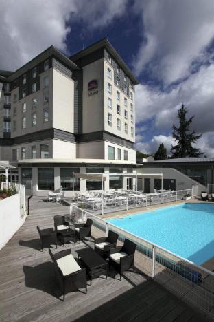 Saclay France holiday hotel
